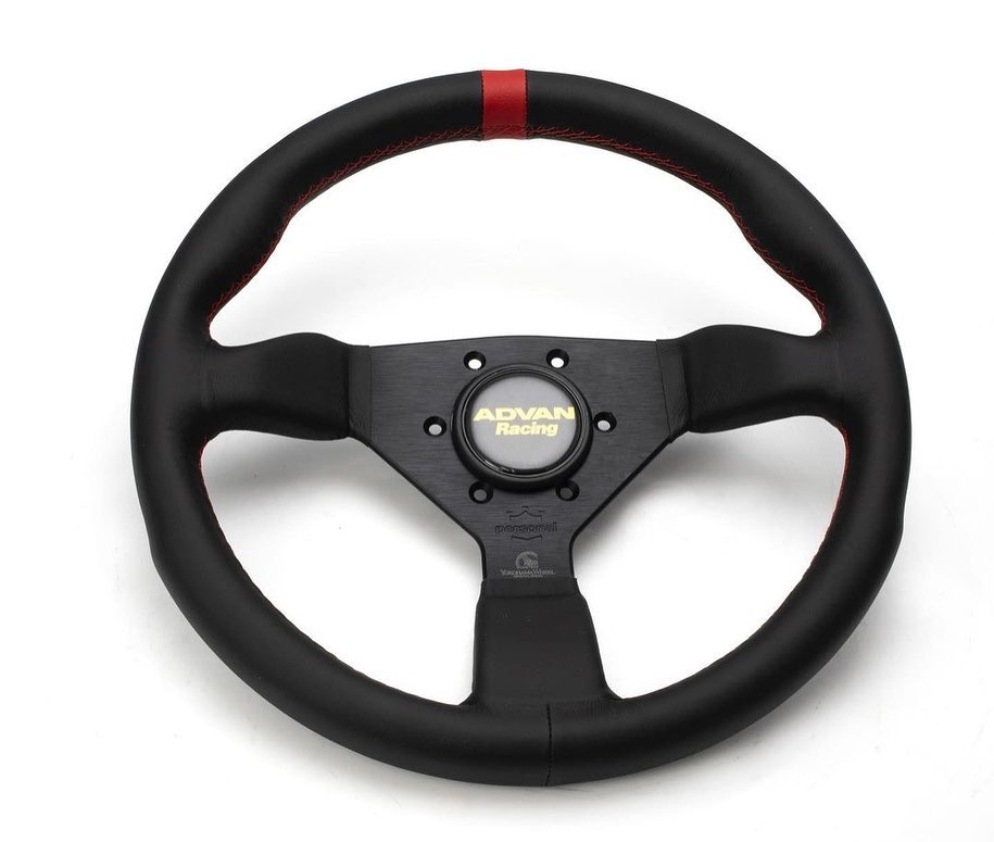 Advan x Personal Grinta Steering Wheel – SteeringSolutions